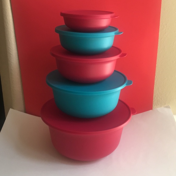 VINTAGE TUPPERWARE  ALOHA HOME™ 5 PC. BOWL SET  RED & BLUE - Picture 4 of 7